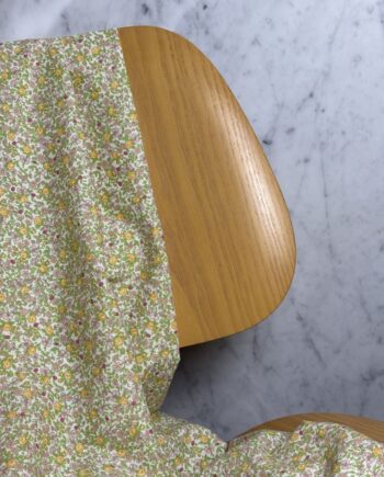 Tissu Coton Imprimé Fleuri Katie Jaune Tissus Au Mètres Nuances Fabrics 1