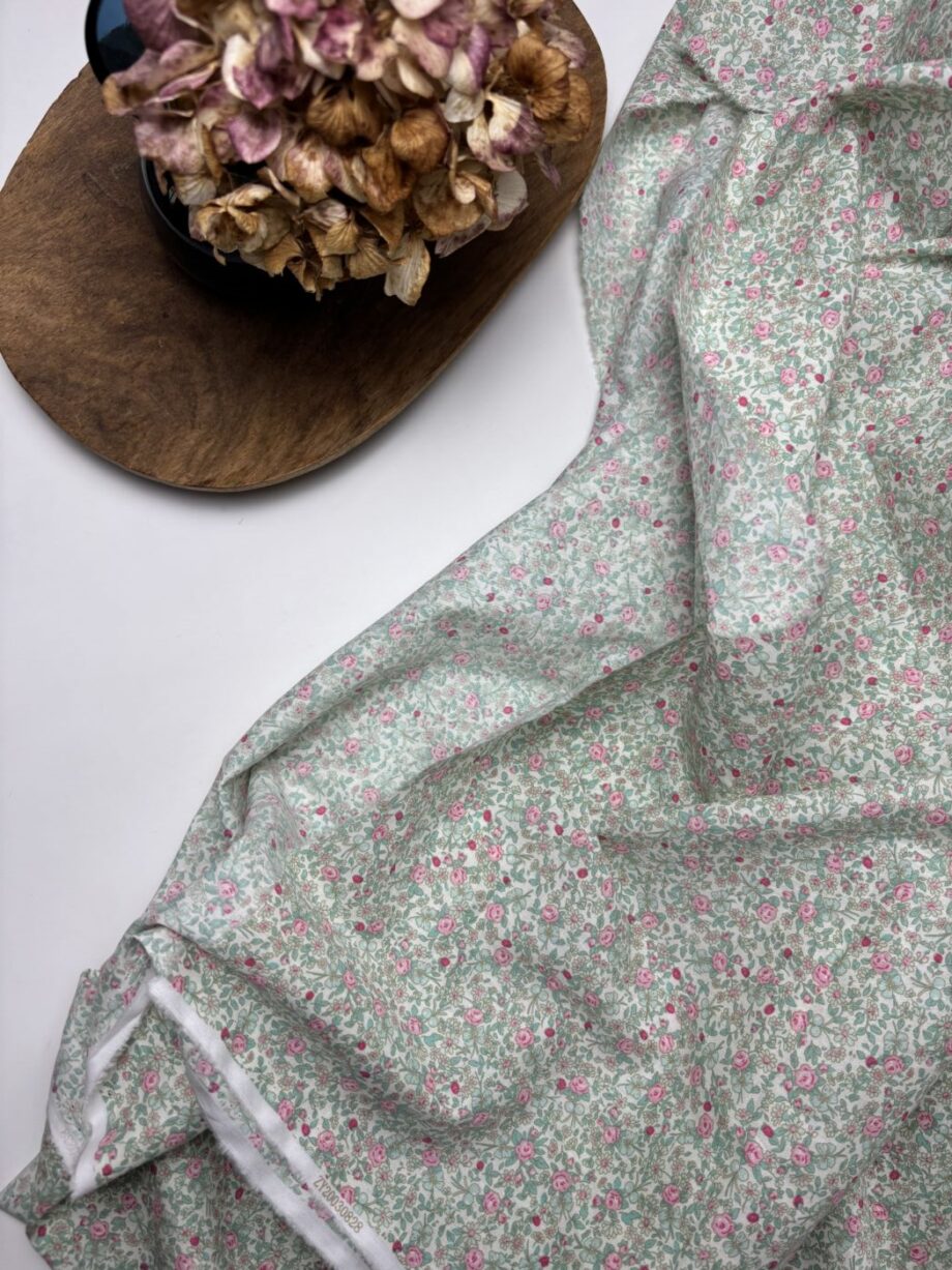 Tissu Coton Imprimé Fleuri Katie Vert Tissus Au Mètres Nuances Fabrics 4