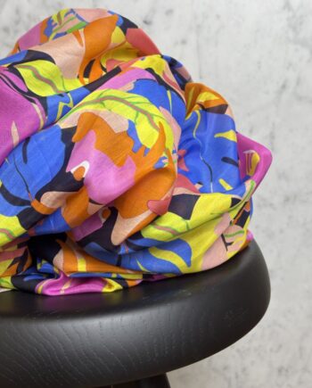 Tissu Mahalia Imprimé Feuilles Graphiques Orange Tissus Au Mètre Nuances Fabrics 1