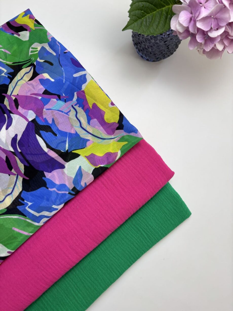 Tissu Mahalia Imprimé Feuilles Graphiques Vert Tissus Au Mètre Nuances Fabrics 4