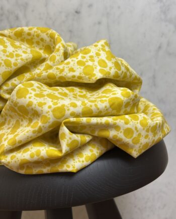 Tissu Simona Coton Soie Imprimé Jaune Tissus Au Mètre Nuances Fabrics 1