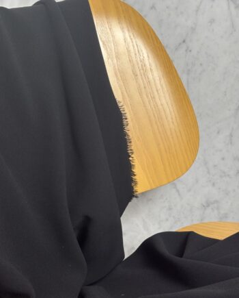 Tissu Liz Crêpe Polyester Uni Effet Texturé Noir Tissus Au Mètre Nuances Fabrics 1