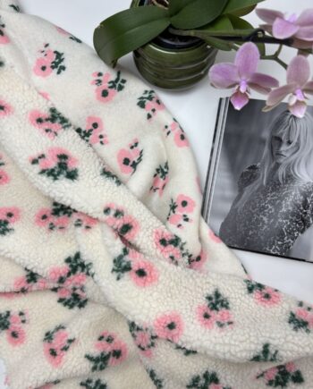 Tissu Sherpa Rosaline Pink Sherpa Effet Mouton Tissus Au Mètre Nuances Fabrics 4