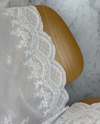 Tissu Coton Brodé Blanc À Festons Stella Tissus Au Mètre Nuances Fabrics 1