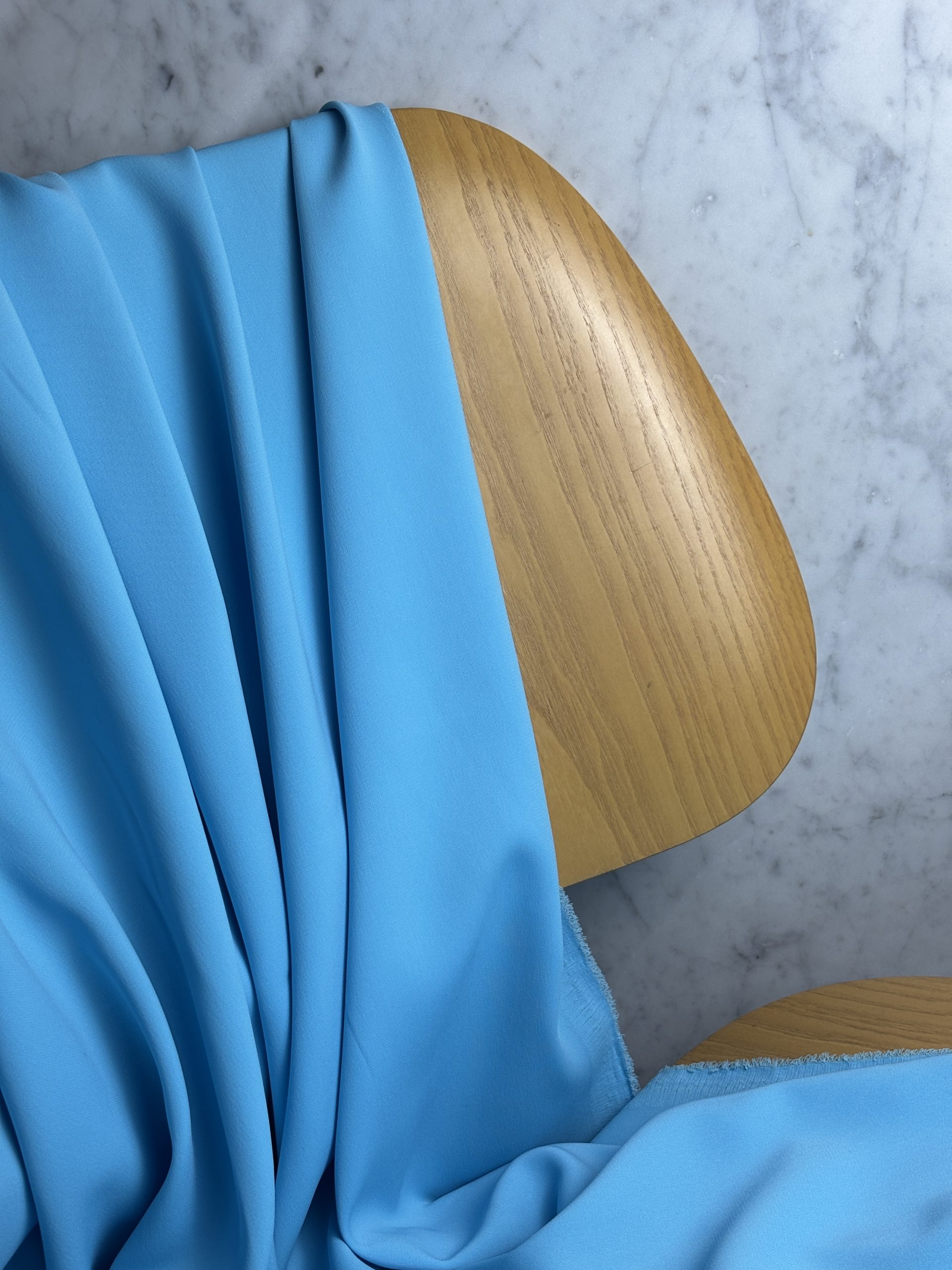 Tissu Harriet Double Crêpe Stretch Bleu Tissus Au Mètre Nuances Fabrics 1