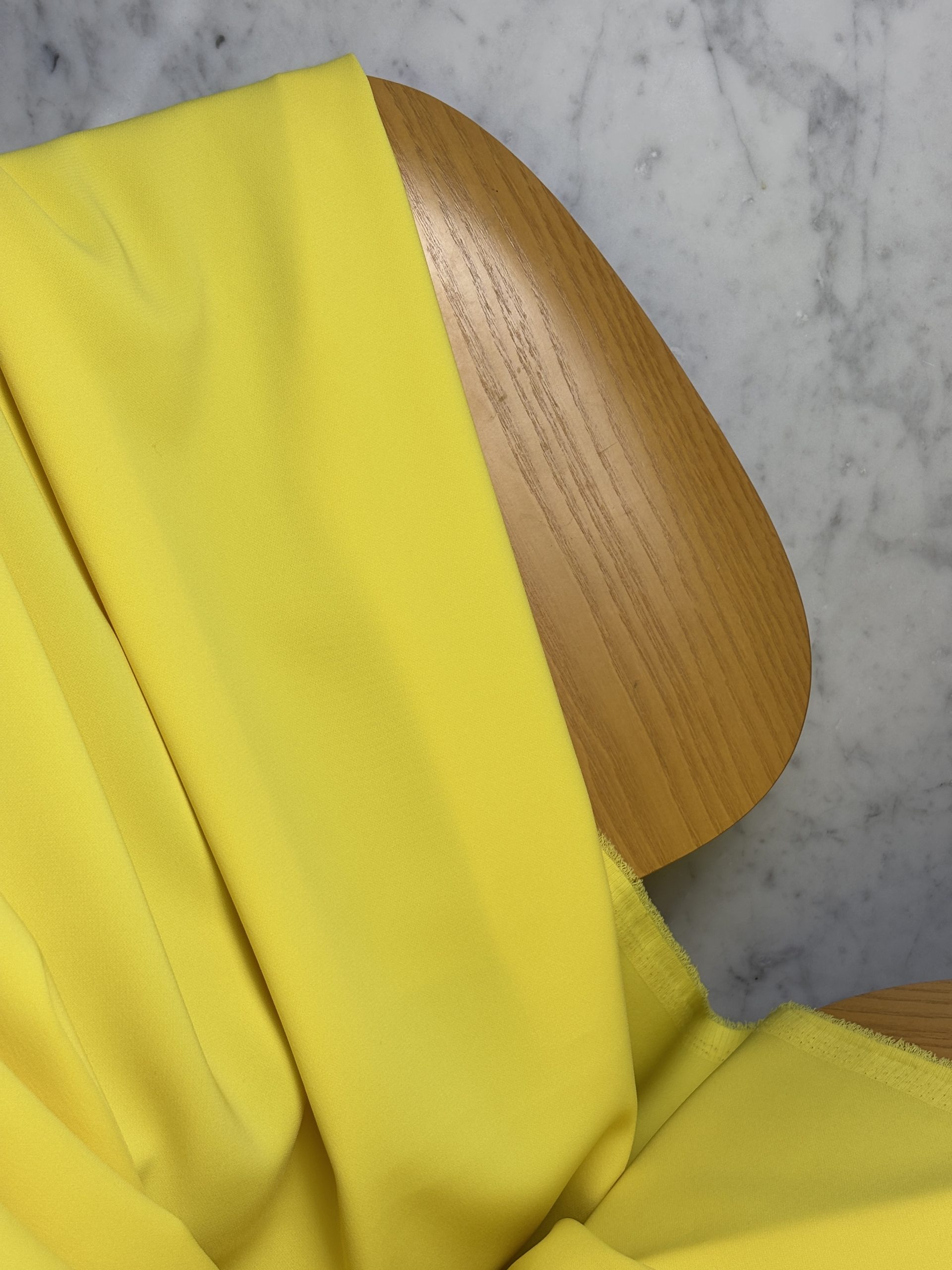 Tissu Harriet Double Crêpe Stretch Jaune Tissus Au Mètre Nuances Fabrics 1