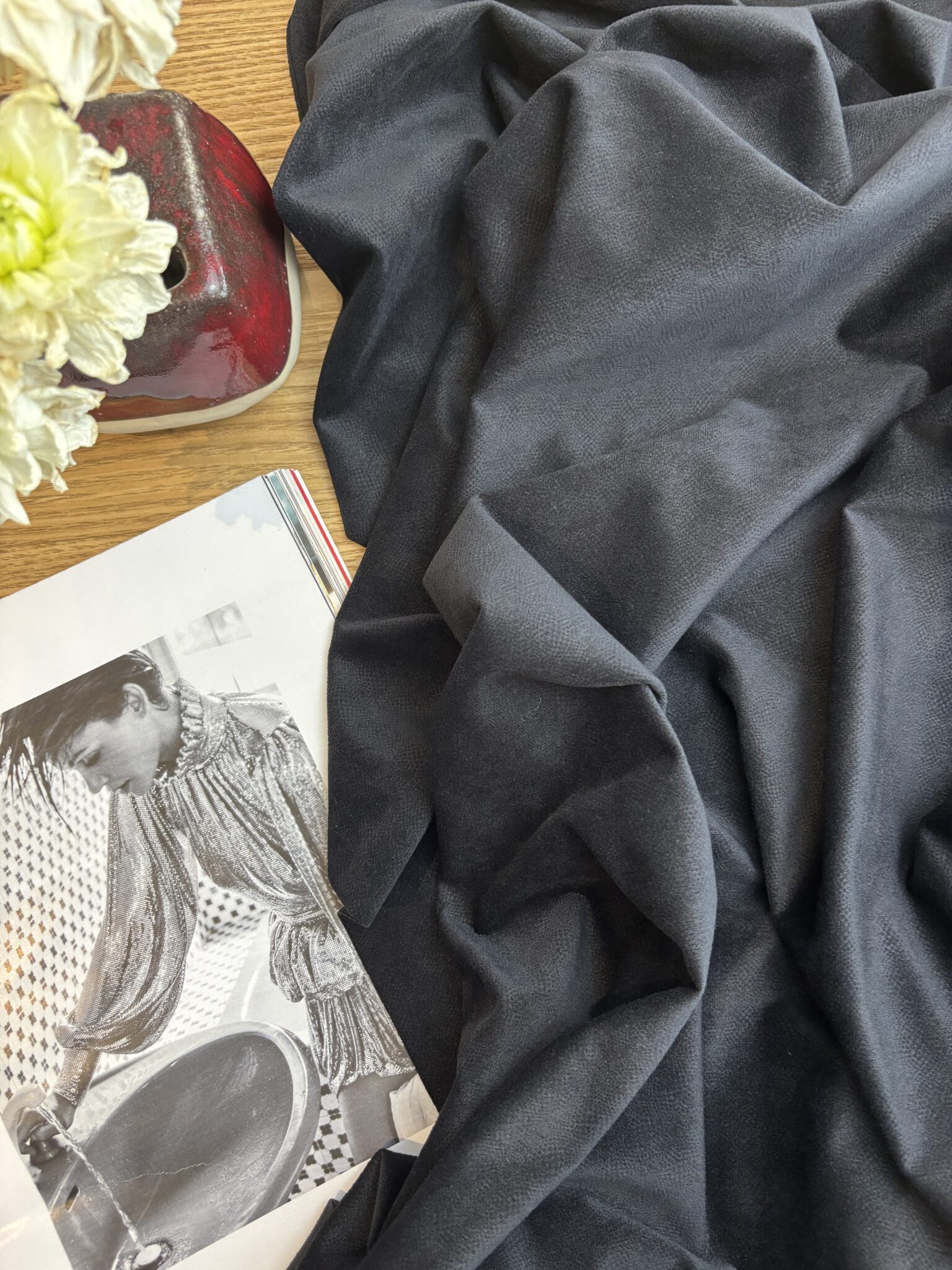 Tissu Margaux Velours Stretch Effet Moiré Noir Tissus Au Mètre Nuances Fabrics 3